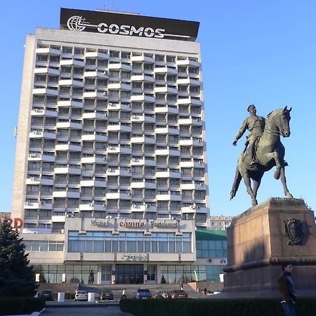 Cosmos Hotel Chişinău Exterior foto
